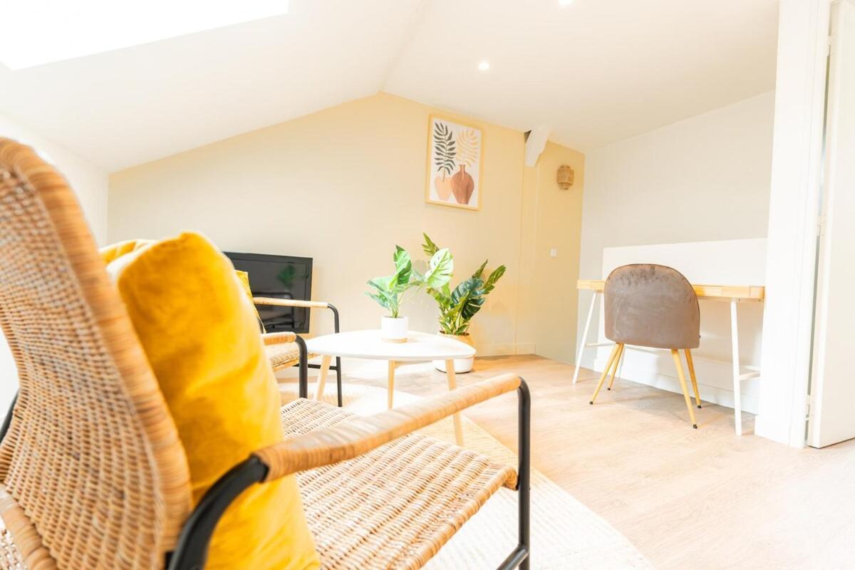Duplex Confortable En Centre Avec 2 Chambres Châlons-en-Champagne Εξωτερικό φωτογραφία